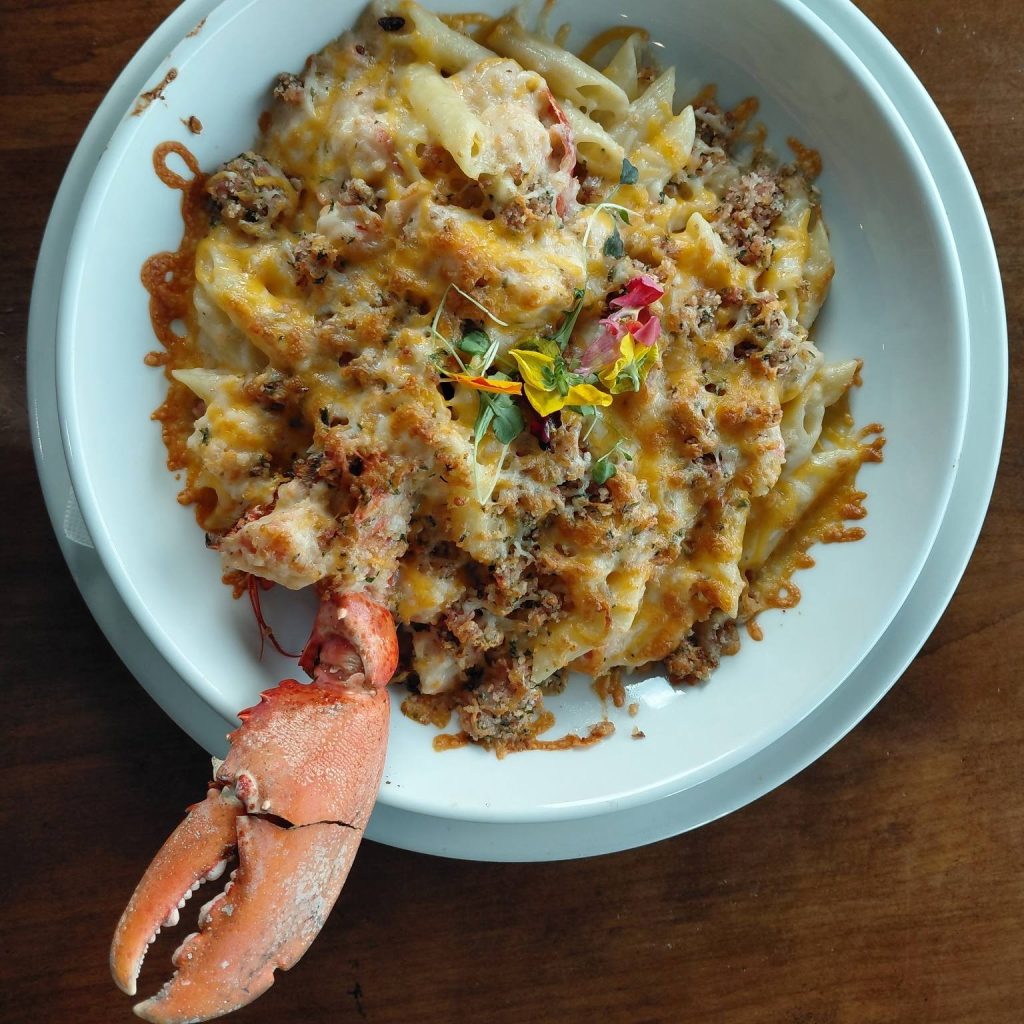 Memorial Weekend Specials at St. Johns River Steak & Seafood