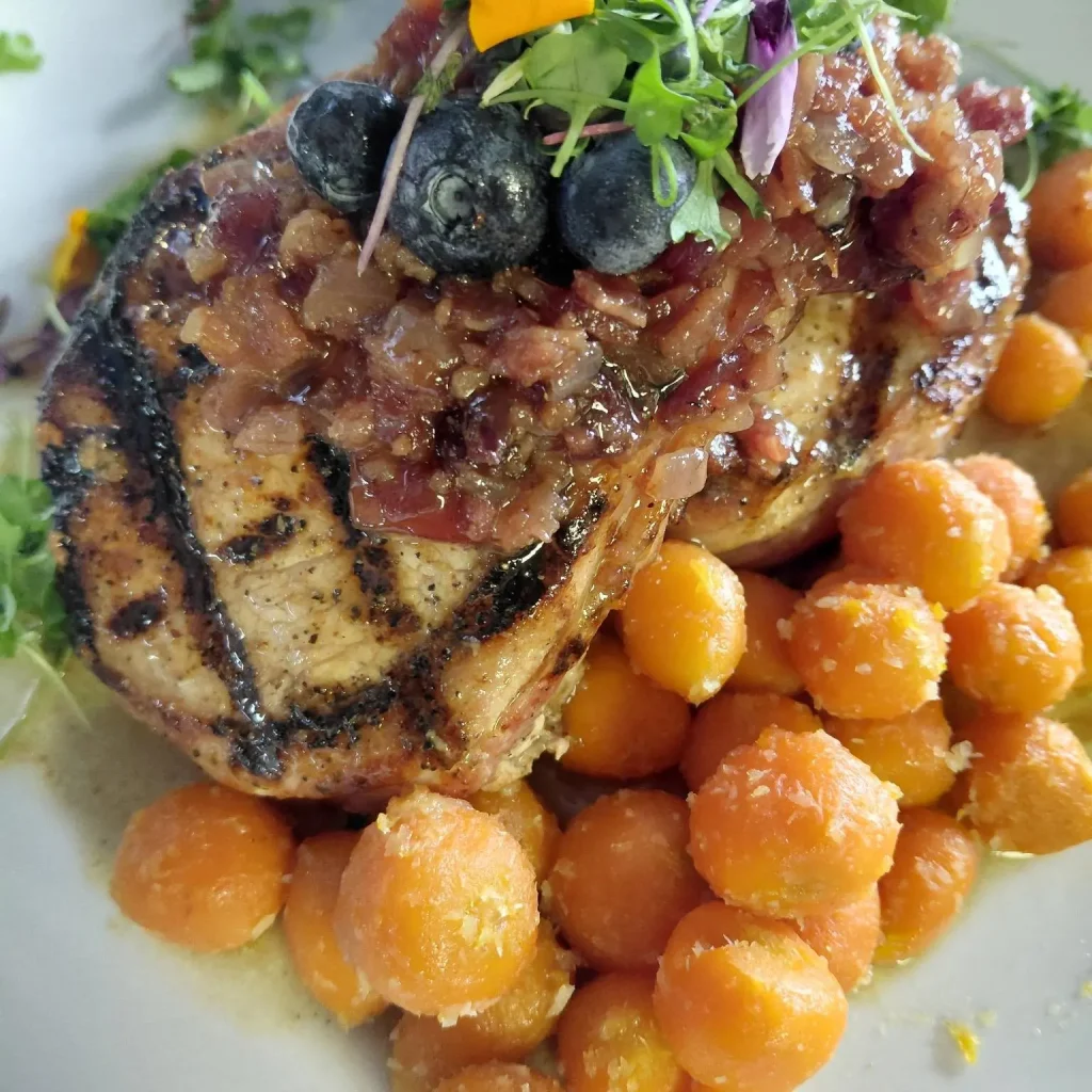 Memorial Weekend Specials at St. Johns River Steak & Seafood